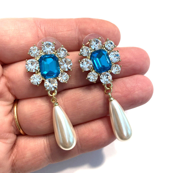 Dramatic Gold Pierced Earrings Drop & Dangle Pearl Teardrop & Blue Rhinestones - Picture 4 of 6